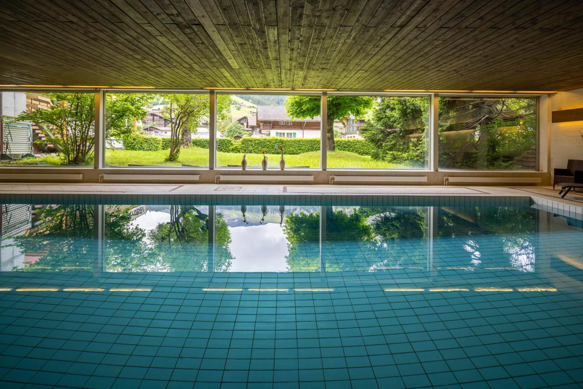 Sporthotel Wildstrubel Lenk Exterior photo